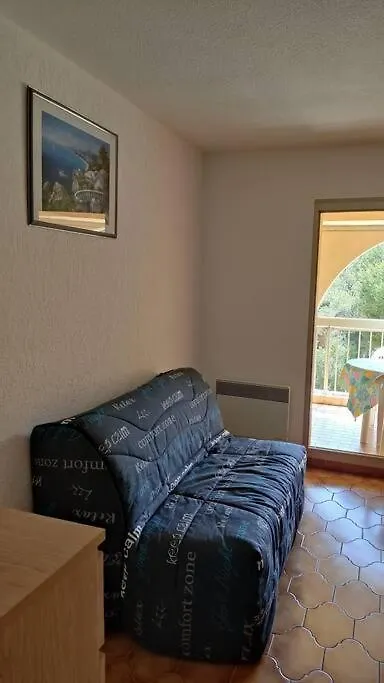Bel Appartement Avec Piscine Proche Des Plages Six-Fours-les-Plages France