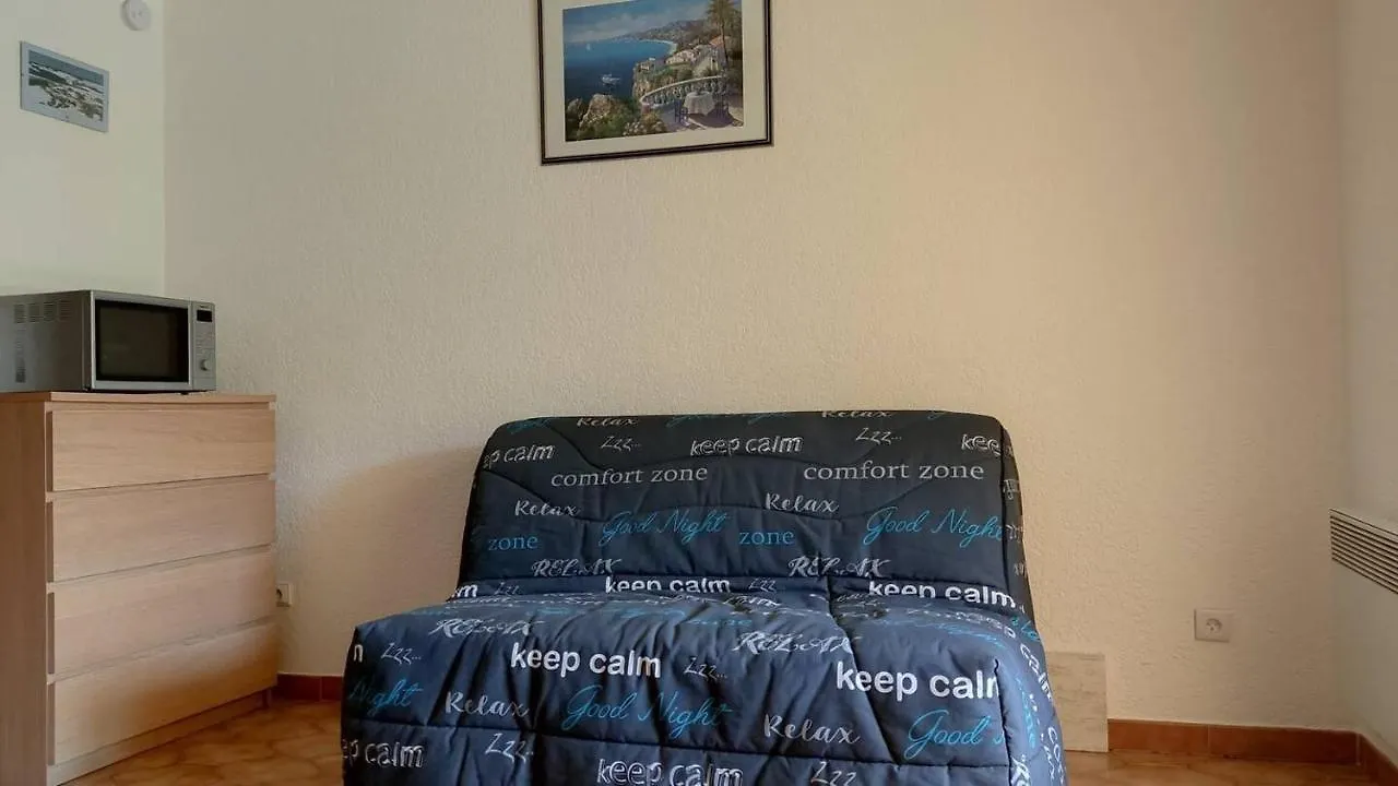 Bel Appartement Avec Piscine Proche Des Plages Six-Fours-les-Plages 0*,  France
